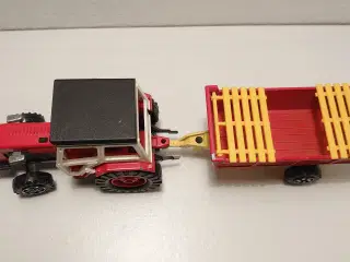 Vintage modeltraktor med anhænger, Majorette.