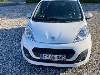 Peugeot 107 1,0 5-D 68HK BILLIG