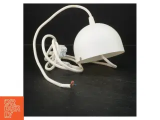 Hvid loftlampe fra IKEA (str. Ø 12,5 cm)