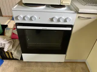 Komfur (gorenje) og emhætte (silverline)