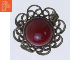 Vintage broche med rød sten (str. 3 cm)