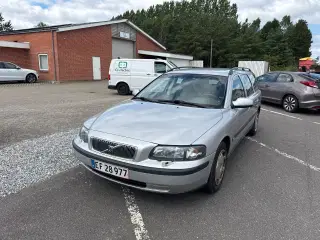Volvo V70 2,4 170 Addition