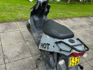 Sælger min pgo hot50 scooter