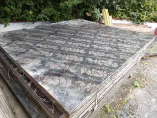 Brugte støbeplader til trailer bund 