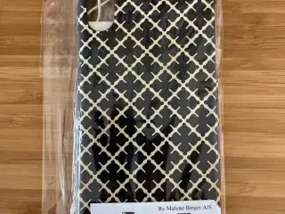 iPhone X  cover By Marlene Birger