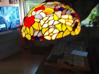 Skøn Tiffany lampe sælges