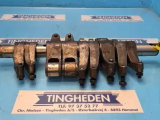 John Deere 6125HZ001 Vippeaksel RE66193