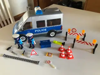 Playmobil: politibil med lys blink og politimænd