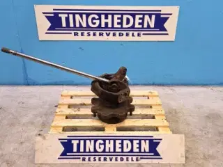 New Holland LB 110 B Hjulnav R.  85817698