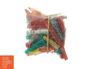 Pose med plastik rawlplugs