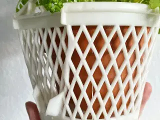 Hvid plastkurv til urtepotte, ophæng, NB