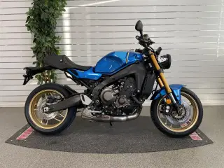 Yamaha XSR 900 Legend Blue