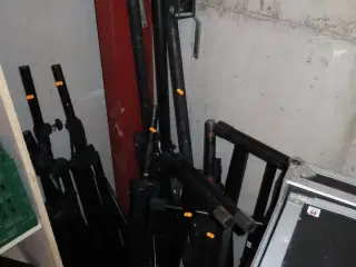 Tripods samt standere til keyboards/mixerpulte