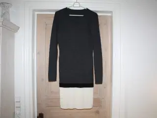 Kjole SNOB str. S  