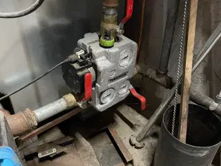 Brændefyr Attac 15 Kw komplet anlæg.