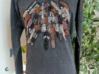 Bluse. Cream. Small/36