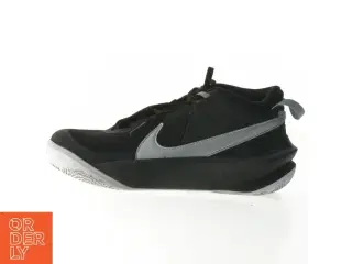 Nike basketballsko fra Nike