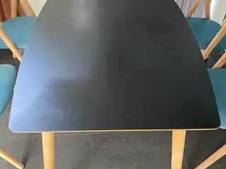 Spisebord