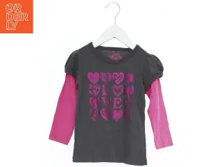 Langærmet bluse med grafisk print fra H+t (str. 98)