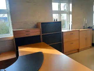 Kontormøbler diverse