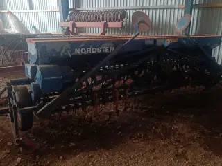 Nordsten CLB 400 MKII med bugsertræk