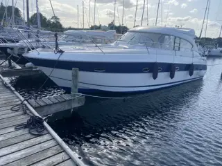 Bavaria 37 ht motorbåd yacht 