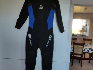 Dykkerdragt, small med tilbehør.