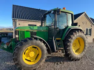 John Deere 6800