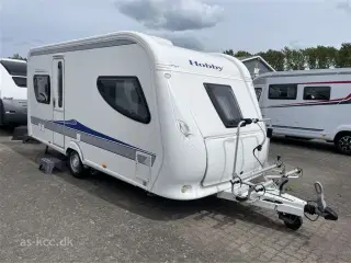 2010 - Hobby La Vita Bionda 460 UFe   Hobby La Vita Bionda 460 UFE årg. 2010 4 sovepladser, 5 siddepladser. Aircon, Mover, Isabella Capri fortelt.
