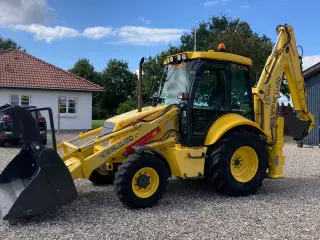 Rendegraver New Holland LB 110 B. KUN 3900 timer.
