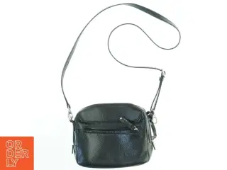 Sort skuldertaske i læder med lynlås fra Gigi Fratelli (str. 22x16 cm)