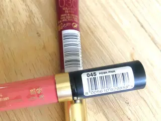 1 eller 2 læbestifter fra Max Factor