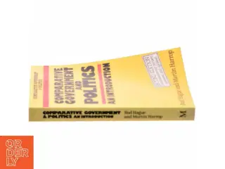 Comparative government and politics : an introduction (Bog)
