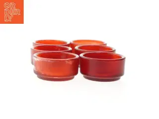 Sæt af seks røde glas fyrfadsstager(str. Ø 8x4 cm)