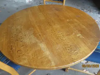 1 stk Rund Egetræs Spisebord med 3 plader