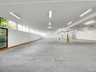 Lagerlokale med direkte adgang til E20/E45 ved Bramdrupdam