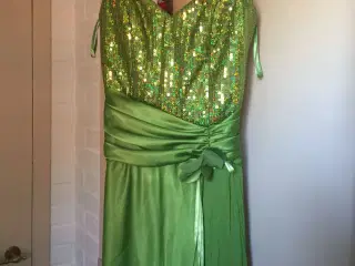 Flot grøn lang kjole
