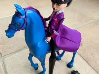 Monster High dukke og hest