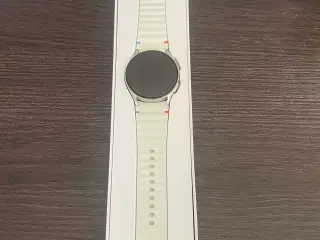 Samsung Galaxy Watch 7
