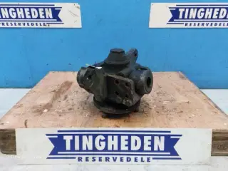 Claas Lexion 600 Spindel L.  0007698082