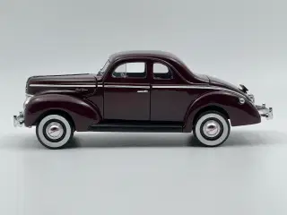 1940 Ford Deluxe Coupe 1:18 