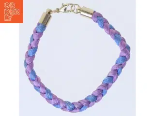 Flettet armbånd i lilla og blå (str. 19 cm)