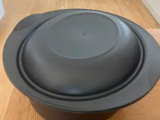 Tupperware ultrapro oval 