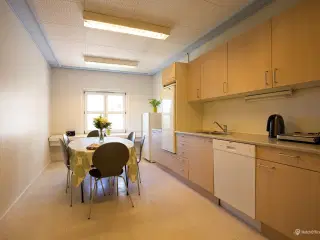 Kontor med fin udsigt - ideelt til enkeltmandsvirksomhed