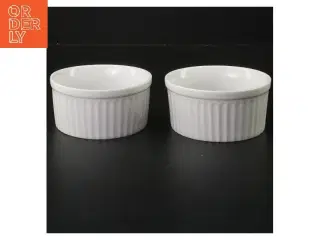 Sæt med porcelæn ramekins (str. Ø 10 cm)
