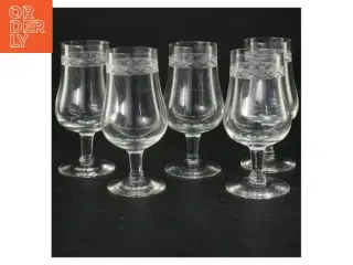 Fem glas med mønstret kant (str. 12 cm)