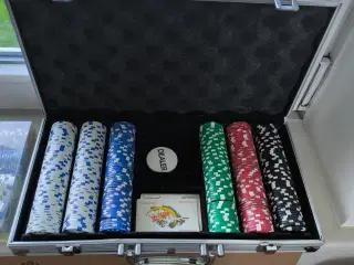 Poker sæt sælges