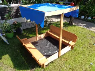 Sandkasse med tag