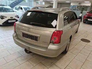 Toyota Avensis 1,8 Sol+ stc.