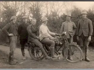 Motorcykel Nummerplade M 3199 (Odense Amt ) -  Fotokort
